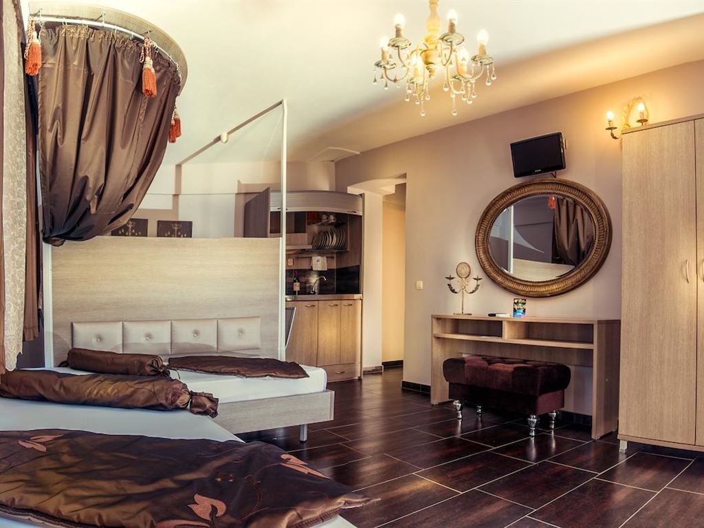 Abbacy Katianas Castelletti Luxury Suites