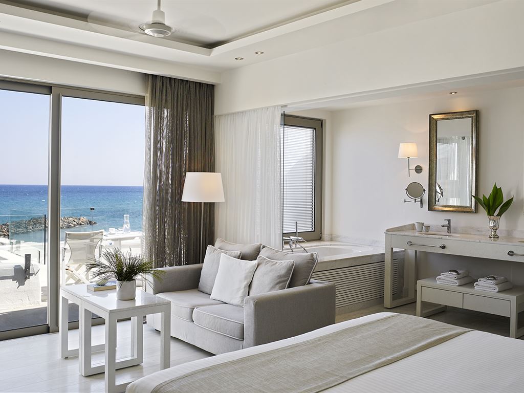 Knossos Beach Bungalows: Island Suites & Villas