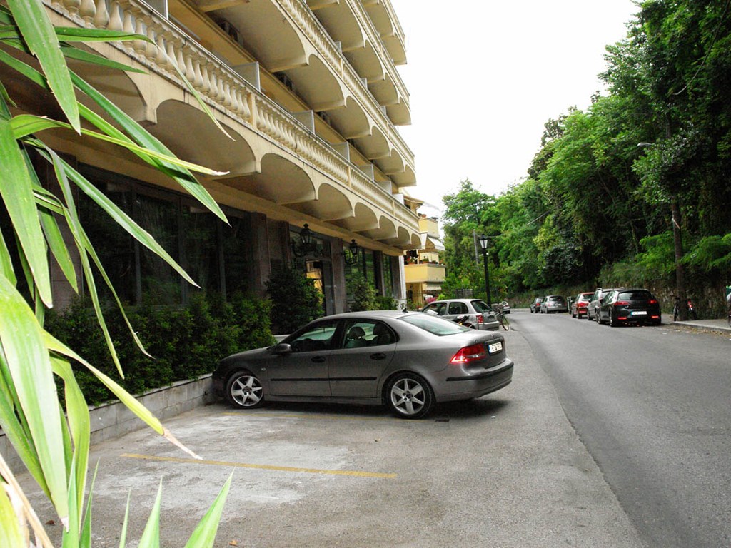 Arion Hotel: Main Entrance
