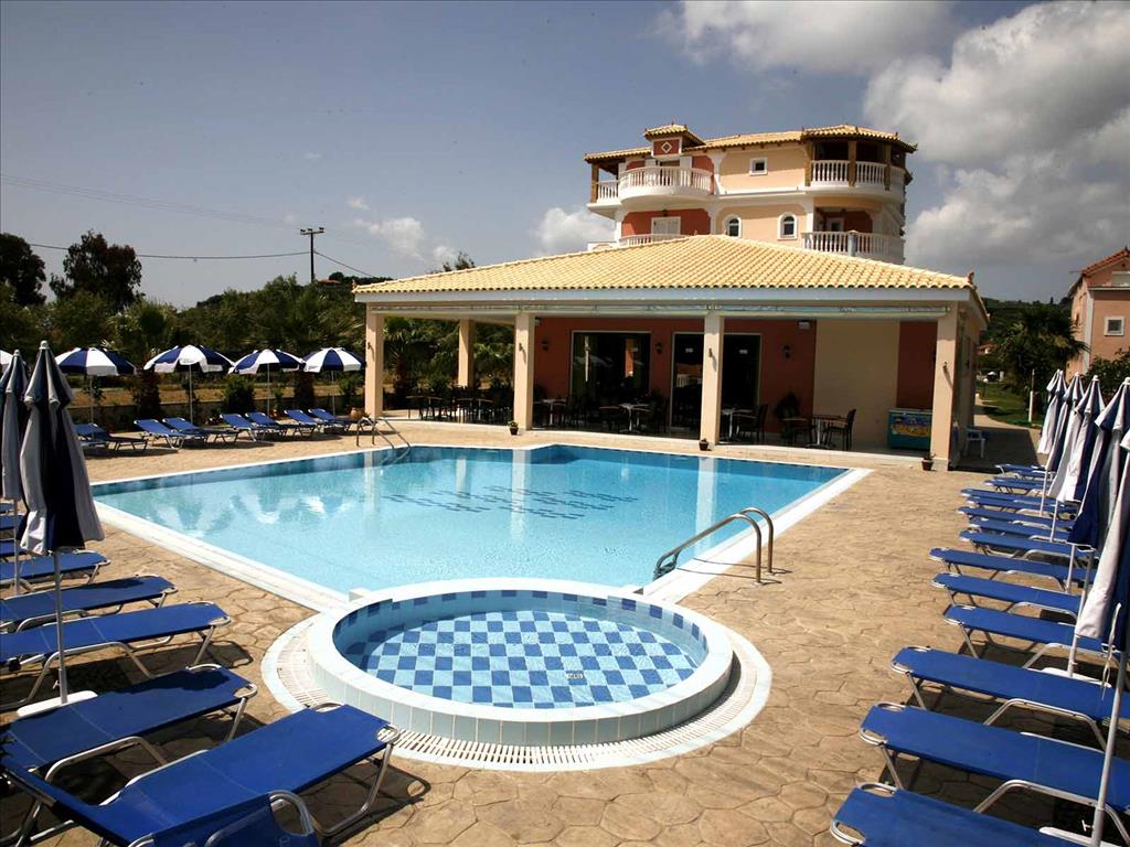 Dinos Hotel: Pool