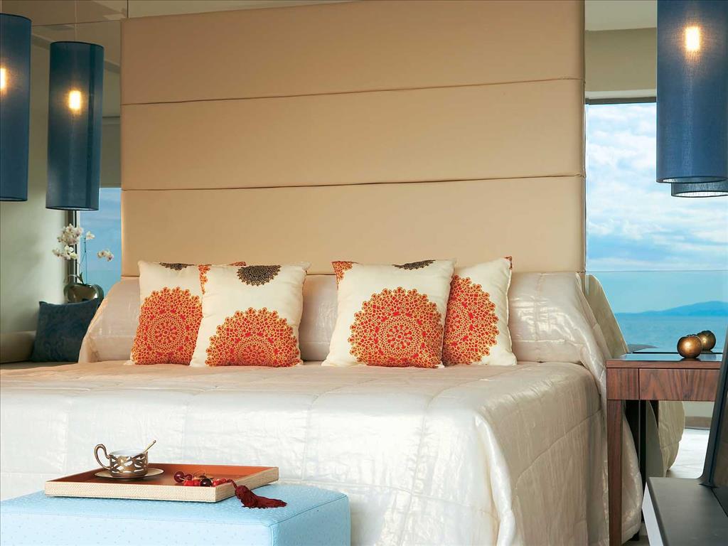 Amirandes Grecotel Exclusive Resort: Luxury Room Sleeping Area
