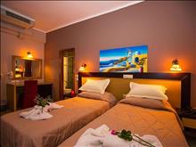 Kyparissia Beach Hotel: Suite