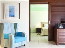 Mareblue Apostolata Resort & Spa: Suite