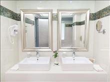 Atrium Platinum Luxury Resort Hotel & Spa: Bathroom